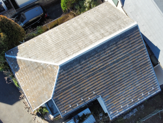 三鷹市にある塗装前の屋根